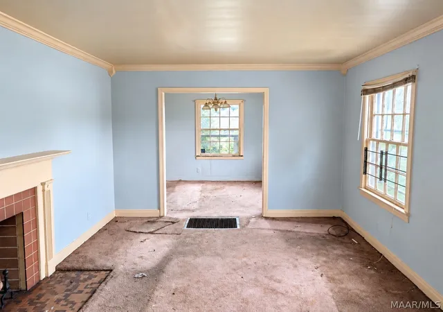 Photo 3 of Single family home for sale at 1221 41st Street, Birmingham, AL 35208 | MLS# 588569 | Listing updated on 2026-09-21