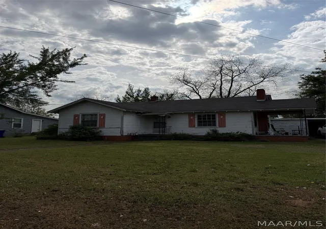 2nd image of 1115 Park St, Troy, AL 36081 | MLS# 588609