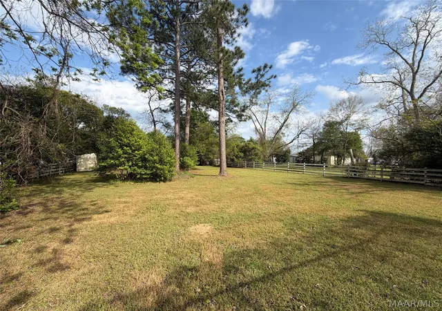 Photo 4 of Single family home for sale at 1115 Park St, Troy, AL 36081 | MLS# 588609 | Listing updated on 2026-07-28