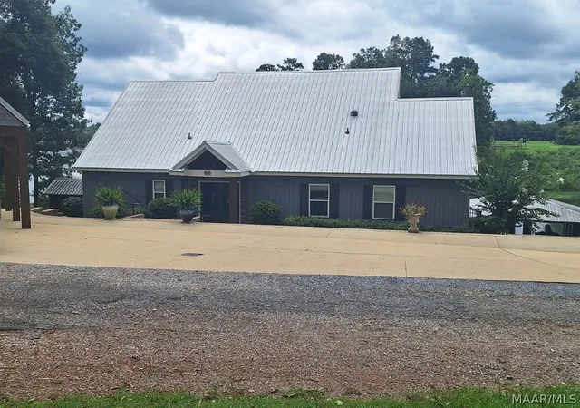 Photo 1 of Single family home for sale at 560 Lakeshore Dr, Titus, AL 36080 | MLS# 588607 | Listing updated on 2026-09-23