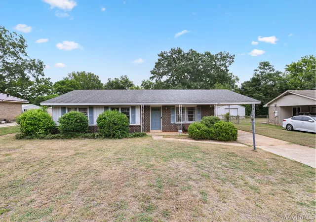 Photo 1 of Single family home for sale at 324 Benbow Ct, Montgomery, AL 36117 | MLS# 588578 | Listing updated on 2026-08-08