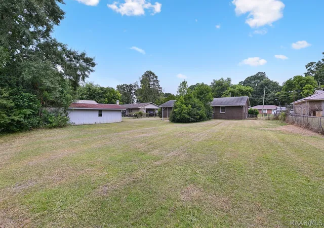 Photo 2 of Single family home for sale at 324 Benbow Ct, Montgomery, AL 36117 | MLS# 588578 | Listing updated on 2026-08-08