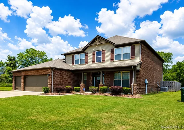 Photo 2 of Single family home for sale at 9318 Concord Park Dr, Montgomery, AL 36117 | MLS# 588611 | Listing updated on 2026-08-08
