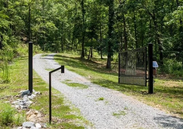 1st image of 411 Oak Valley Rd, Deatsville, AL 36022 | MLS# 588632