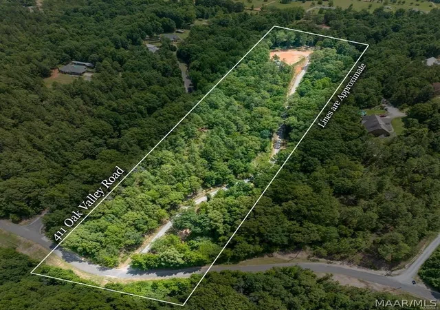 2nd image of 411 Oak Valley Rd, Deatsville, AL 36022 | MLS# 588632
