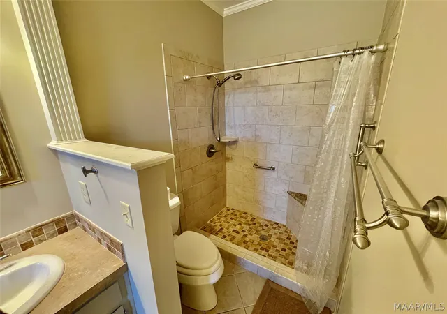 Photo 3 of Townhouse for sale at 2912 Jamestown Dr, Montgomery, AL 36111 | MLS# 588685 | Listing updated on 2026-09-27