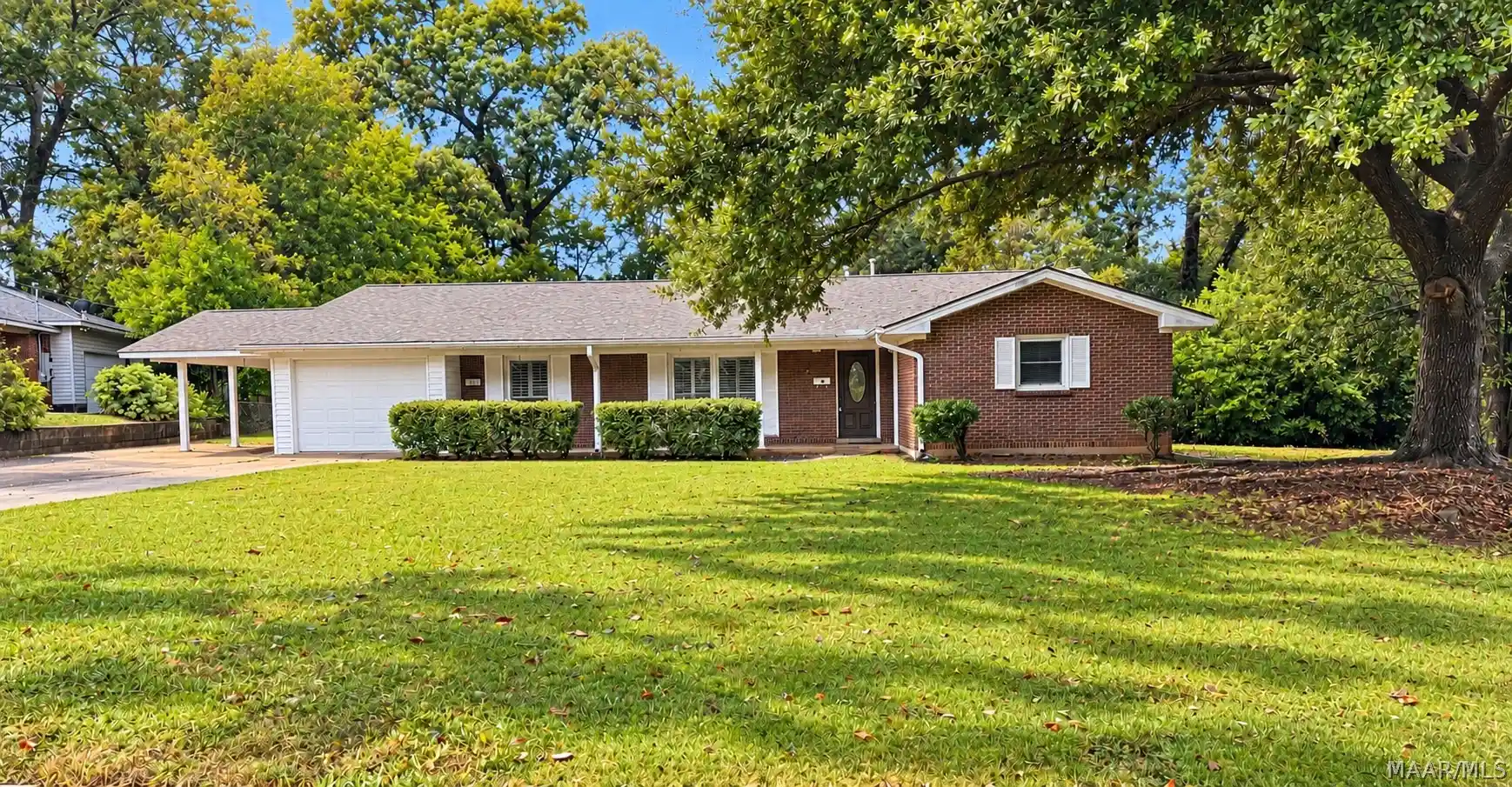 Photo 1 of Single family home for sale at 208 Holly Ridge Dr, Montgomery, AL 36109 | MLS# 588707 | Listing updated on 2026-10-22