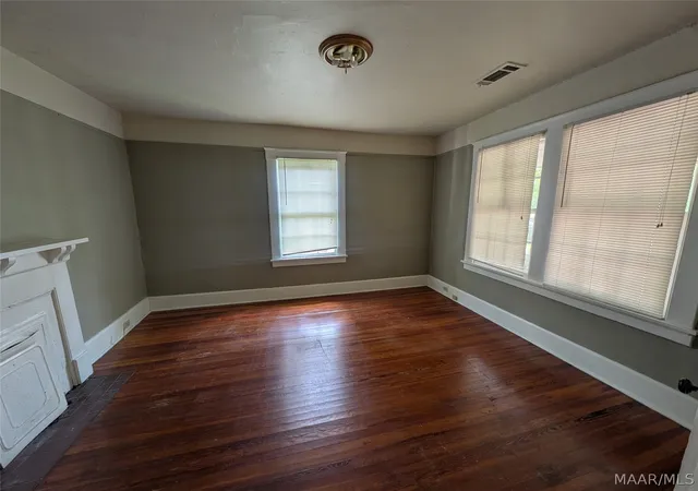 Photo 3 of Sale Pending at 1515 Dunbar St, Montgomery, AL 36106 | MLS# 588724 | Listing updated on 2026-08-03