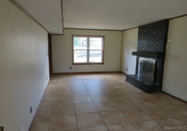 2nd image of 513 Lynnhurst Ct, Montgomery, AL 36117 | MLS# 588715