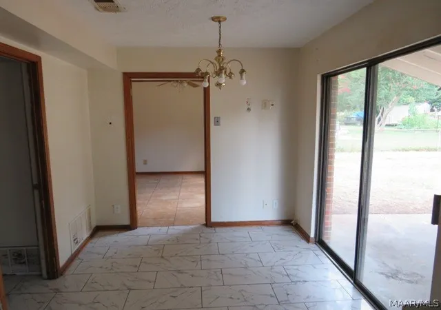 5th image of 513 Lynnhurst Ct, Montgomery, AL 36117 | MLS# 588715