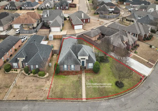 Photo 3 of Single family home for sale at 7233 Heathermoore Loop, Montgomery, AL 36117 | MLS# 588722 | Listing updated on 2026-08-28