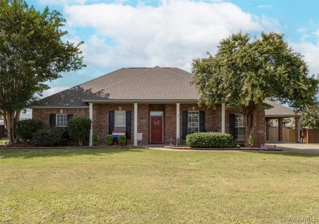 1st image of 2009 Vonica Rose St, Deatsville, AL 36022 | MLS# 588739