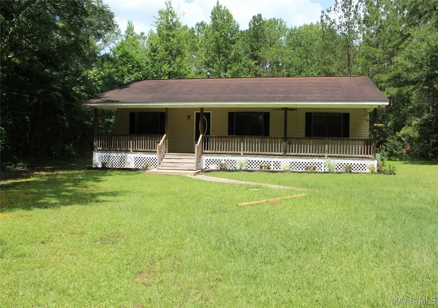 Homes for sale in Greenville, AL | 6273 Honoraville Rd, Greenville, AL 36037 | MLS# 588763