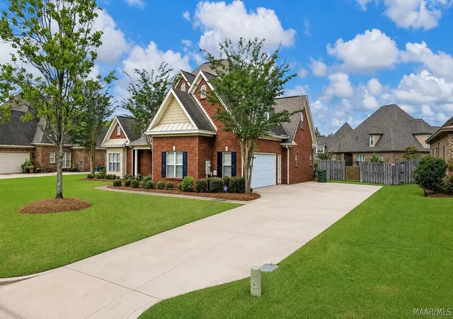 Photo 2 of Single family home for sale at 8407 Rockbridge Cir, Montgomery, AL 36116 | MLS# 588171 | Listing updated on 2026-09-01
