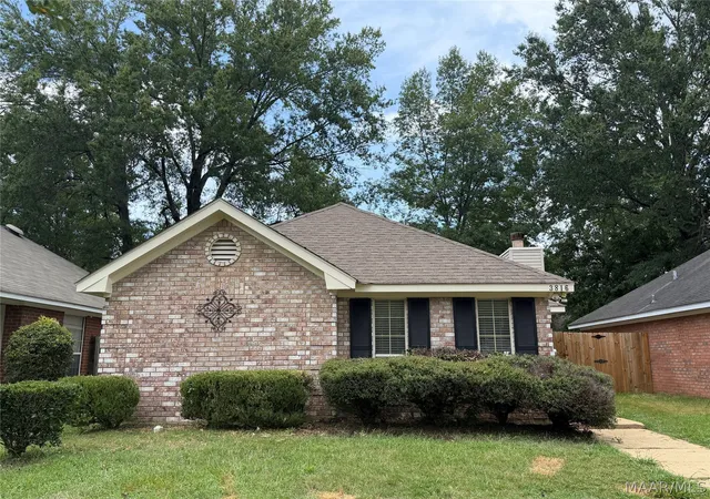Photo 1 of Single family home for sale at 3816 Carriage Oaks Dr, Montgomery, AL 36116 | MLS# 588865 | Listing updated on 2026-09-01