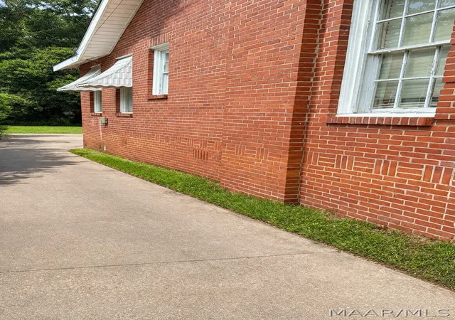 2nd image of 2217 Yancey Ave, Montgomery, AL 36107 | MLS# 588879
