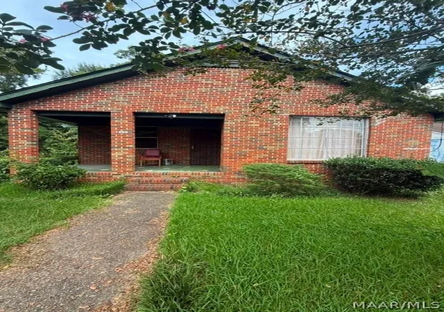 Photo 2 of Single family home for sale at 1433 Bragg St, Montgomery, AL 36108 | MLS# 588880 | Listing updated on 2026-08-25