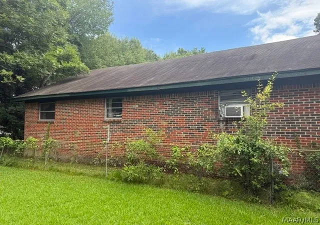 Photo 3 of Single family home for sale at 1433 Bragg St, Montgomery, AL 36108 | MLS# 588880 | Listing updated on 2026-08-25