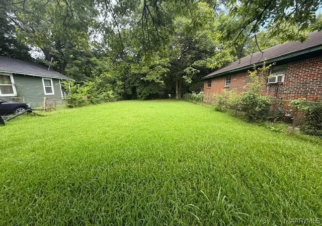 Photo 4 of Single family home for sale at 1433 Bragg St, Montgomery, AL 36108 | MLS# 588880 | Listing updated on 2026-08-25
