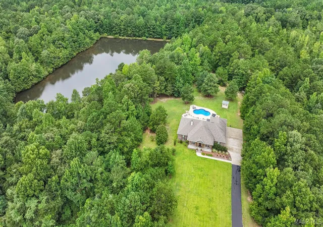 2nd image of 8799 Central Plank Rd, Wetumpka, AL 36092 | MLS# 588948