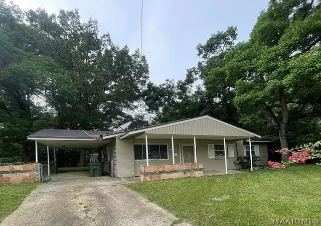 Photo 1 of Sale Pending at 160 Beckview Dr, Montgomery, AL 36105 | MLS# 588837 | Listing updated on 2026-08-04