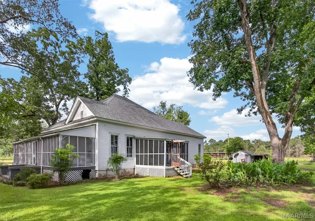 3rd image of 2176 County Road 29 Road, Prattville, AL 36067 | MLS# 588954