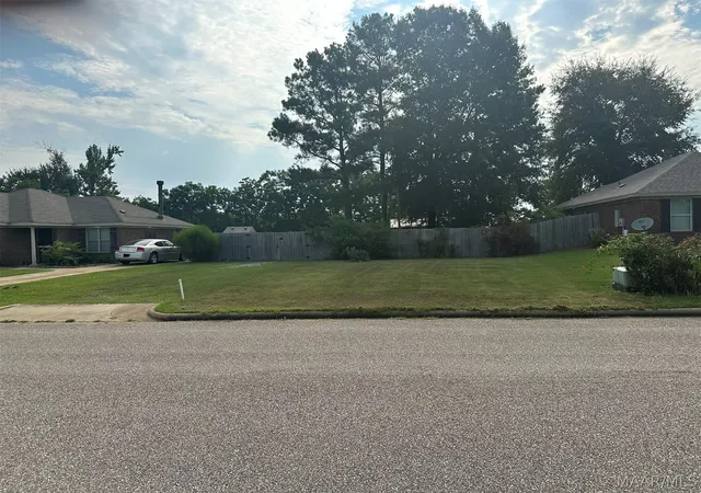 5th image of 1304 Pondcypress Dr, Montgomery, AL 36117 | MLS# 588690