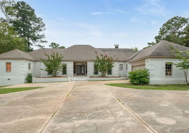 2nd image of 531 Gilmer Ave, Tallassee, AL 36078 | MLS# 589016