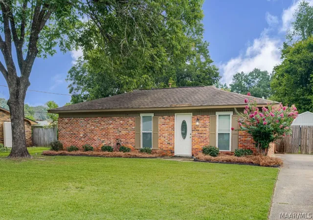 2nd image of 209 Radburn Wy, Prattville, AL 36066 | MLS# 589074