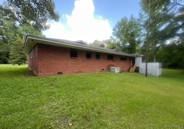 10th image of 31 Thornton Rd, Tallassee, AL 36078 | MLS# 589115