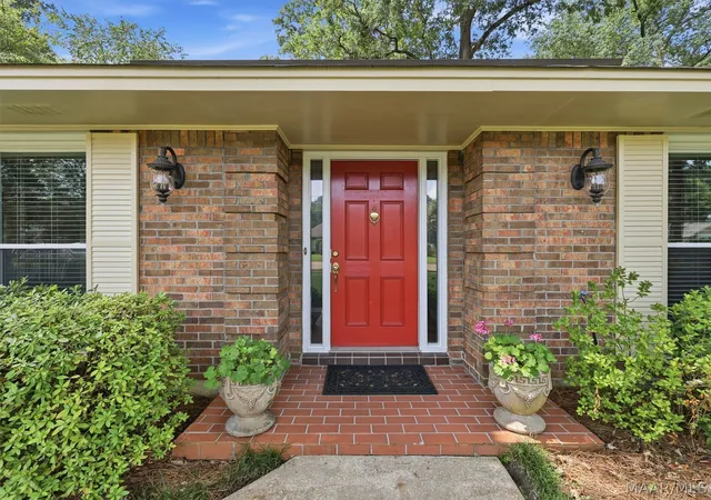 2nd image of 3924 Faunsdale Dr, Montgomery, AL 36109 | MLS# 588893