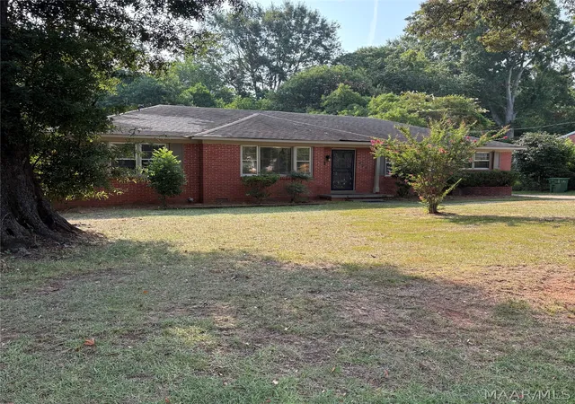 Photo 1 of Single family home for sale at 326 Grv Park Dr, Montgomery, AL 36109 | MLS# 589124 | Listing updated on 2026-08-25