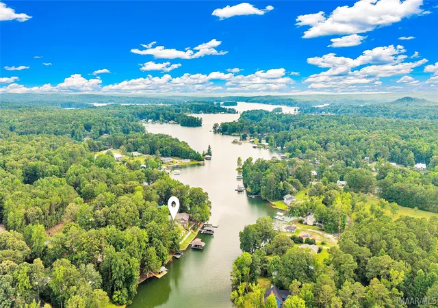 Photo 3 of Single family home for sale at 744 Lakeshore Dr, Jacksons Gap, AL 36861 | MLS# 589148 | Listing updated on 2026-08-19