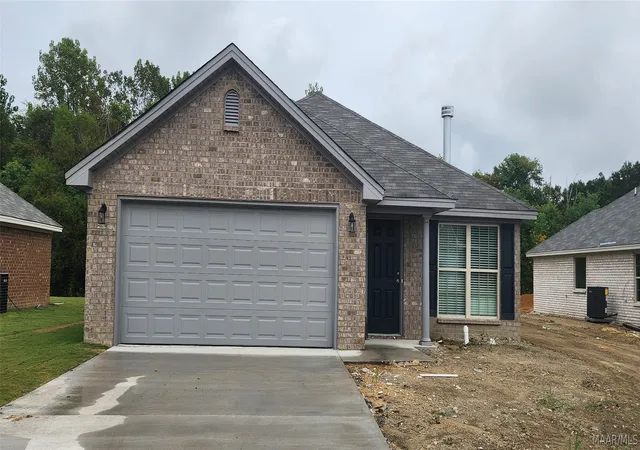Photo 1 of Sale Pending at 4001 Albion Dr, Montgomery, AL 36116 | MLS# 589151 | Listing updated on 2026-10-05