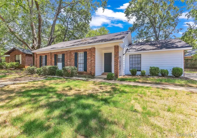 Photo 1 of Single family home for sale at 532 Lynnhurst Ct, Montgomery, AL 36117 | MLS# 589024 | Listing updated on 2026-08-09