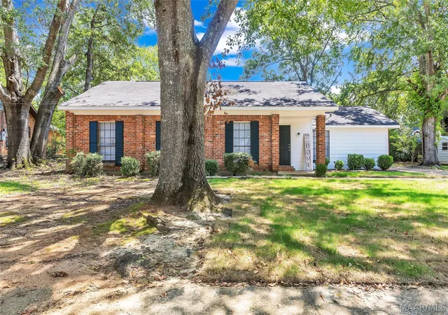 Photo 3 of Single family home for sale at 532 Lynnhurst Ct, Montgomery, AL 36117 | MLS# 589024 | Listing updated on 2026-08-09