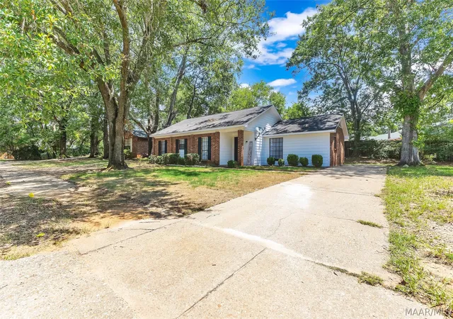Photo 3 of Single family home for sale at 532 Lynnhurst Ct, Montgomery, AL 36117 | MLS# 589024 | Listing updated on 2026-08-09