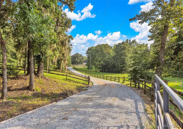 5th image of 1769 Ridgeland Farms Rd, Montgomery, AL 36105 | MLS# 589218