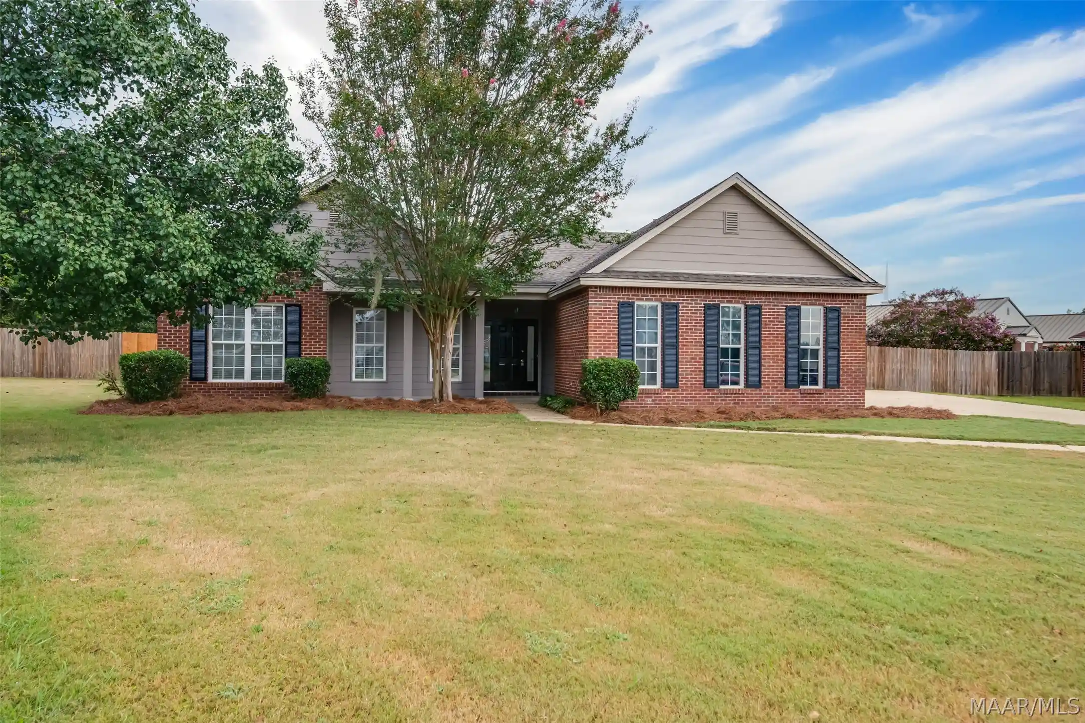Single family home for sale at 901 Hallwood Ln, Montgomery, AL 36117 | MLS# 589222