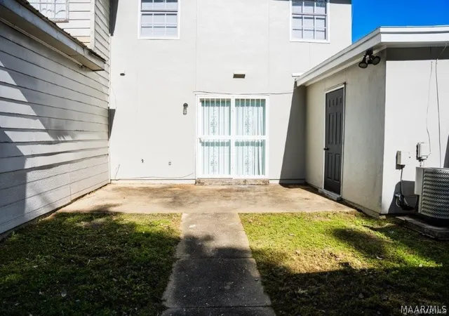 Photo 2 of Townhouse for sale at 2858 Jan Dr, Montgomery, AL 36116 | MLS# 589225 | Listing updated on 2026-10-07