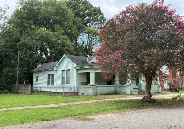 2nd image of 810 Minter Ave, Selma, AL 36701 | MLS# 589261