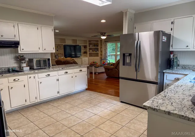4th image of 1520 N Andrews Dr, Thomasville, AL 36784 | MLS# 589142