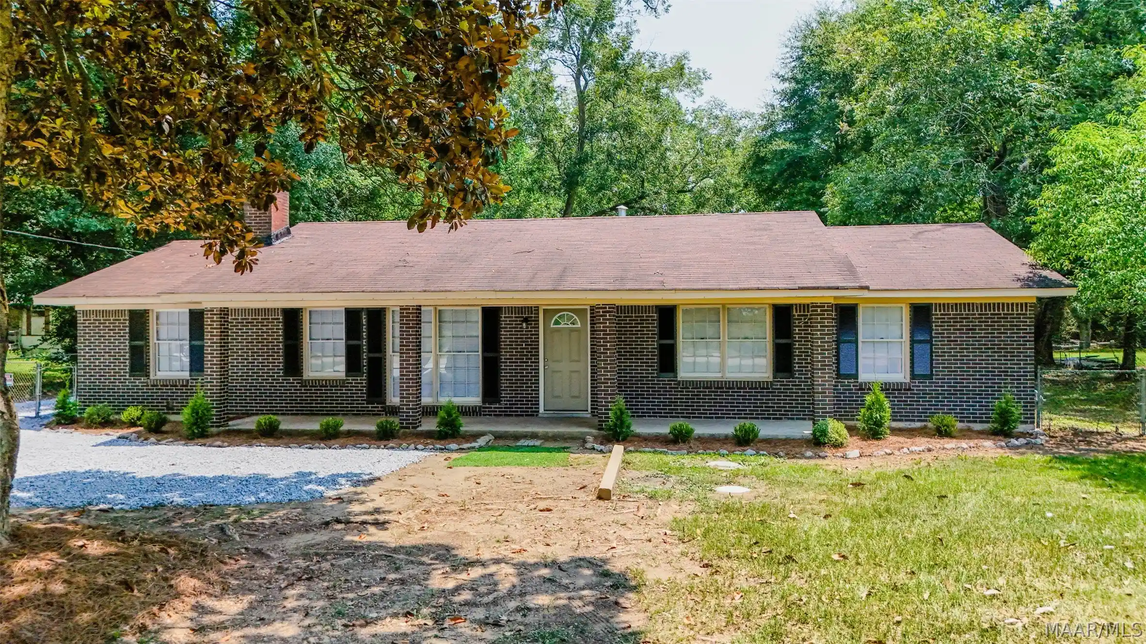 Photo 1 of Single family home for sale at 990 Highway 143, Elmore, AL 36025 | MLS# 589131 | Listing updated on 2026-10-29