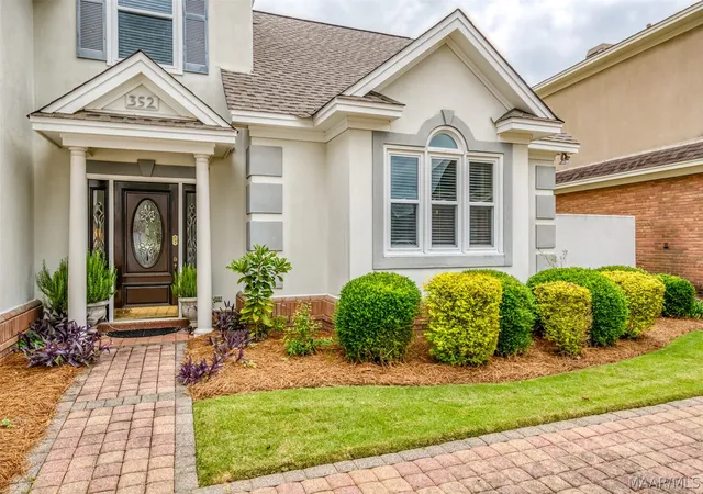 Photo 3 of Single family home for sale at 352 Green Chase Cir, Montgomery, AL 36117 | MLS# 589187 | Listing updated on 2026-09-01
