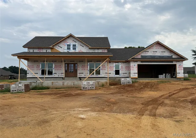1st image of 644 Chanlee Dr, Deatsville, AL 36022 | MLS# 589336