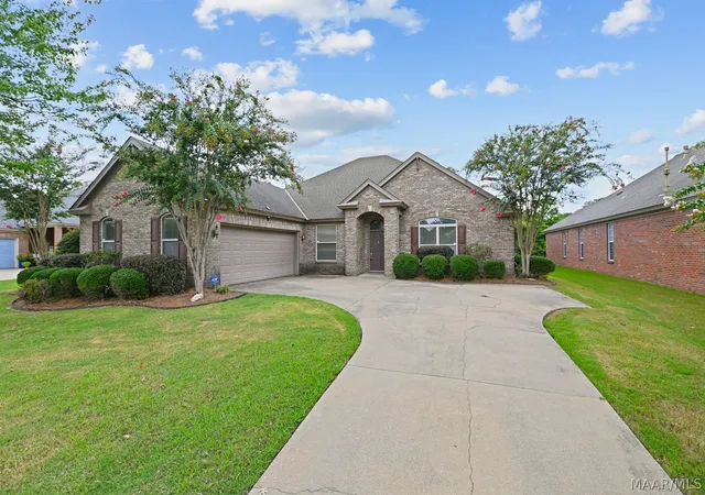 Photo 1 of Single family home for sale at 8813 Lillington Cir, Montgomery, AL 36117 | MLS# 589285 | Listing updated on 2026-08-23