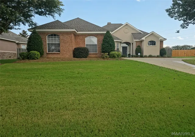Photo 1 of Single family home for sale at 8512 Pipit Ct, Montgomery, AL 36117 | MLS# 589355 | Listing updated on 2026-09-01