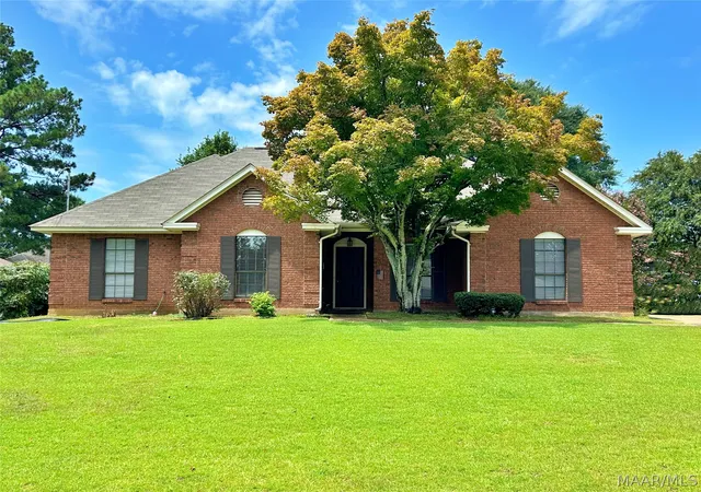 1st image of 1213 Jamestown Dr, Prattville, AL 36067 | MLS# 589416