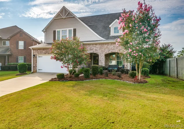 Photo 2 of Single family home for sale at 9242 Ashford Park Ct, Montgomery, AL 36117 | MLS# 589319 | Listing updated on 2026-09-01