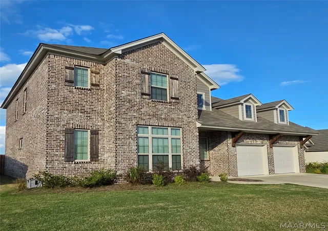 Photo 3 of Single family home for sale at 9348 Crescent Lodge Cir, Pike Road, AL 36064 | MLS# 589417 | Listing updated on 2026-08-11